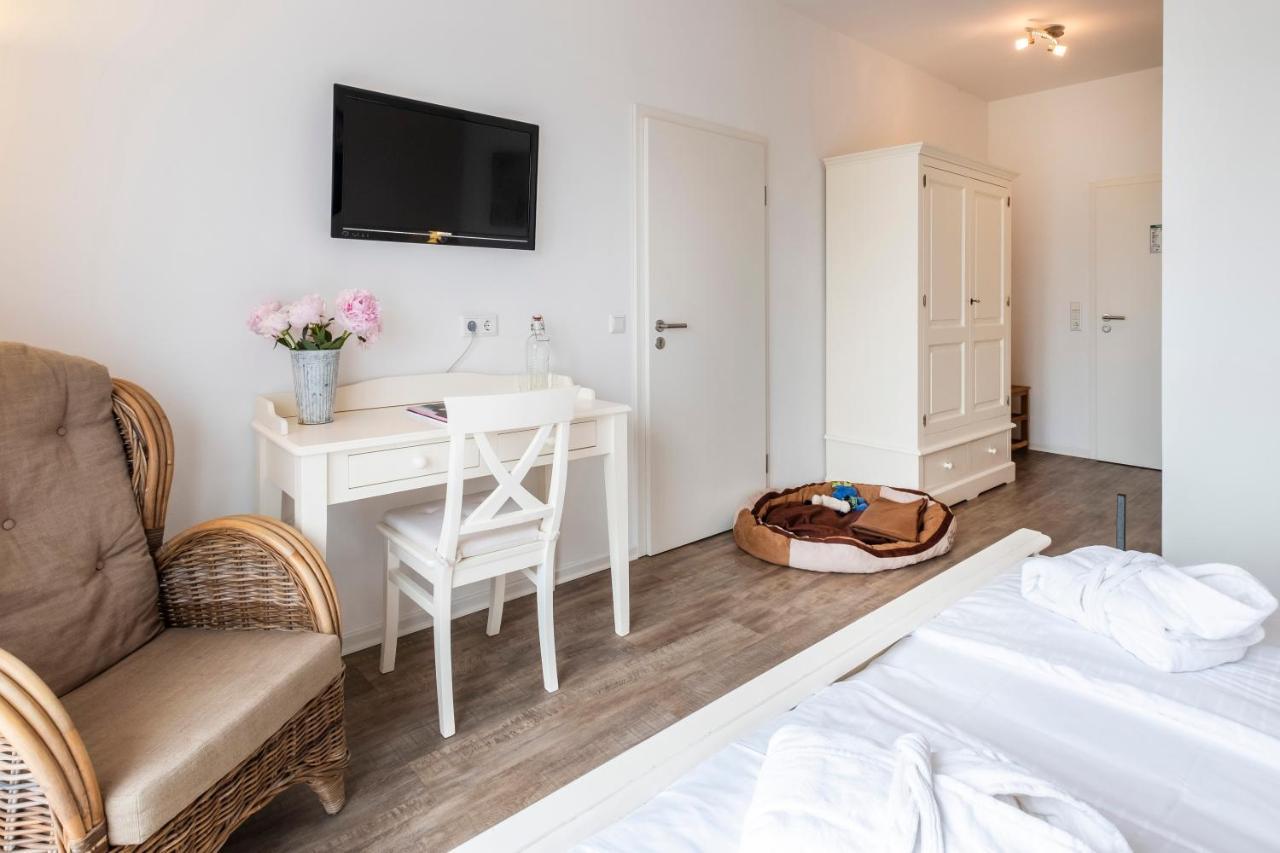 Hotel, Restaurant, Cafe Pharisaeerhof - Nordseeurlaub Mit Hund 北滩岛 外观 照片
